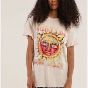 Sublime cream white t-shirt